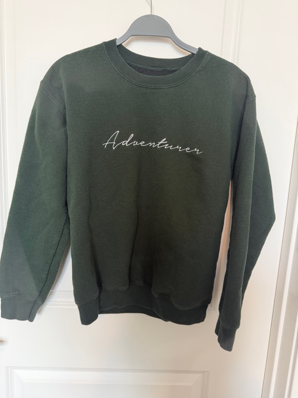 Adventurer Script Crewneck Sweatshirt - Forest Green